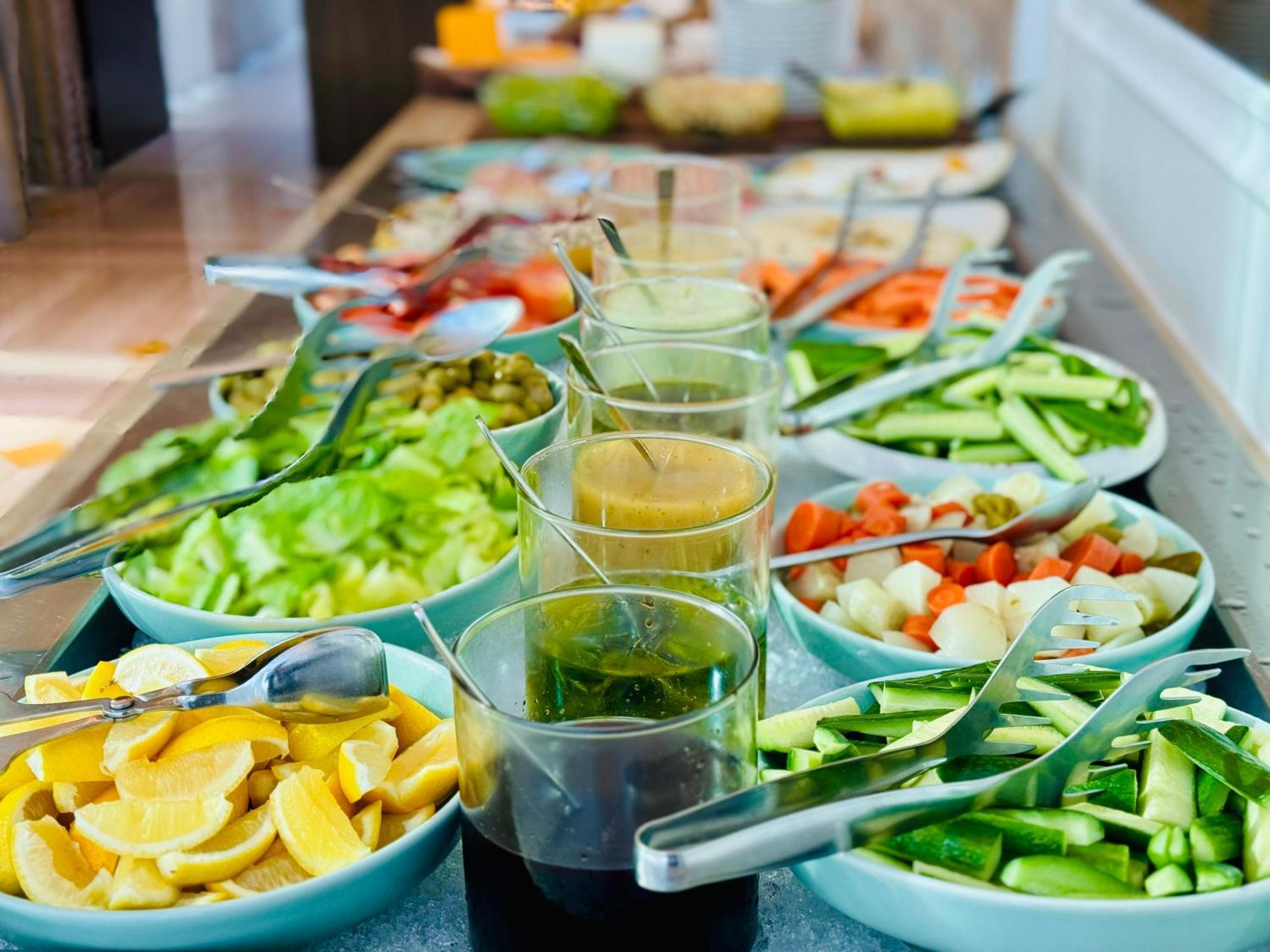 Hotel Shaza Ad-Dauha Zewnętrze zdjęcie A salad bar